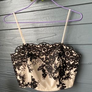 Forever 21 Cream and black lace crop top S